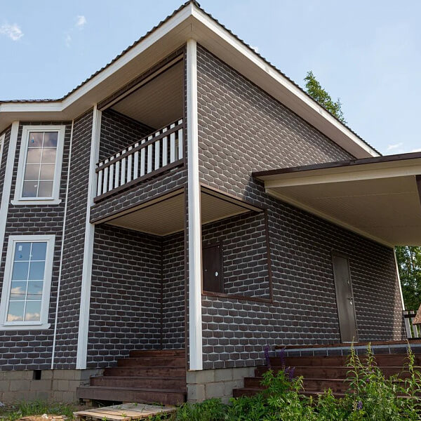 Фaсадная плитка Hauberk цвет КВАРЦИТ на фасаде дома фото 2