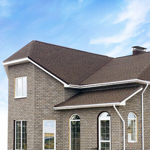 Фaсадная плитка Hauberk коллекция Кирпич цвет Серо-Бежевый на фасаде дома фото 5